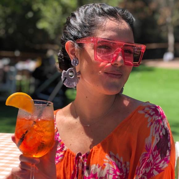 Meet your Posher, Kayla - Picture 1 of 1